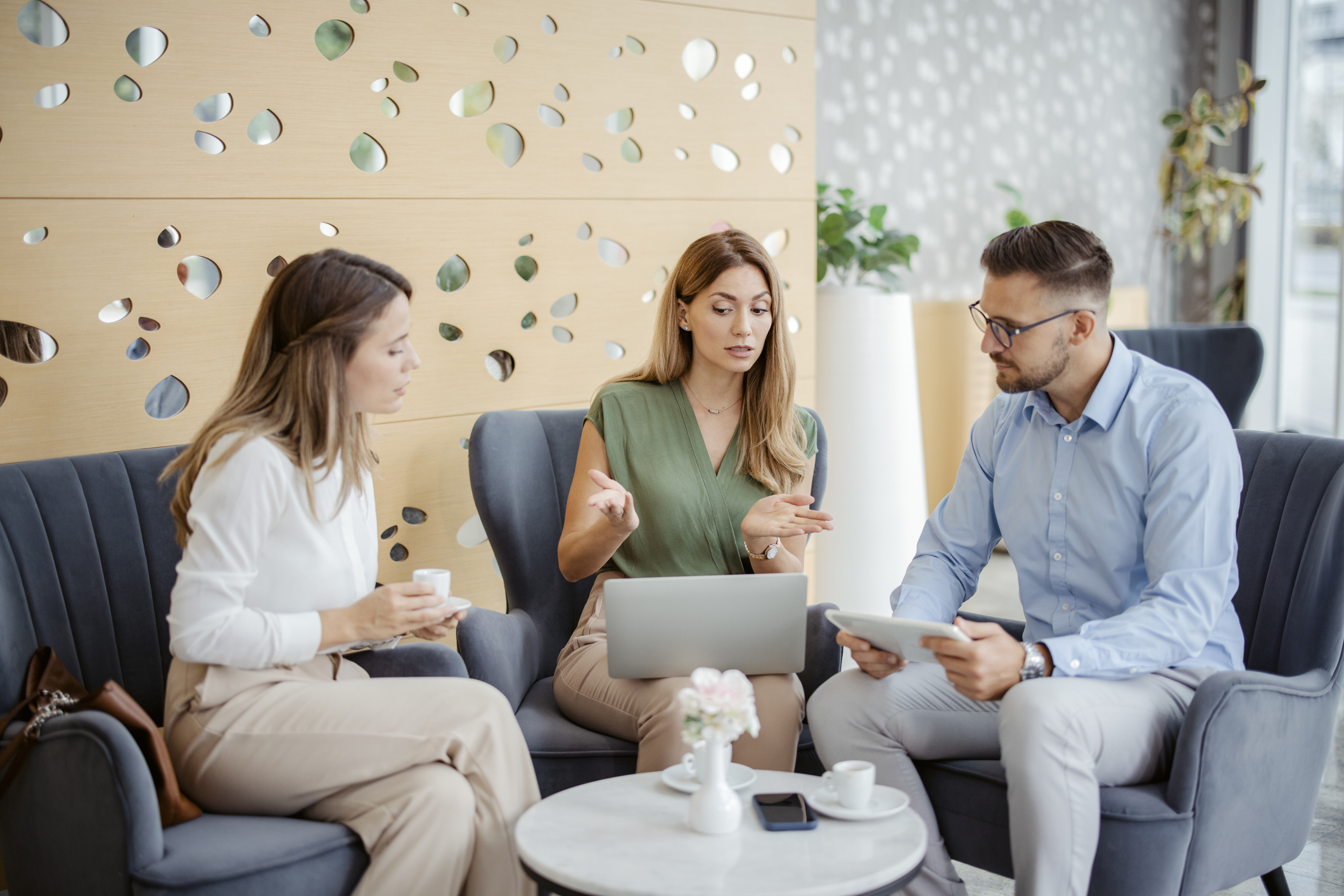 Common Mistakes When Selecting a Hotel Reservation System