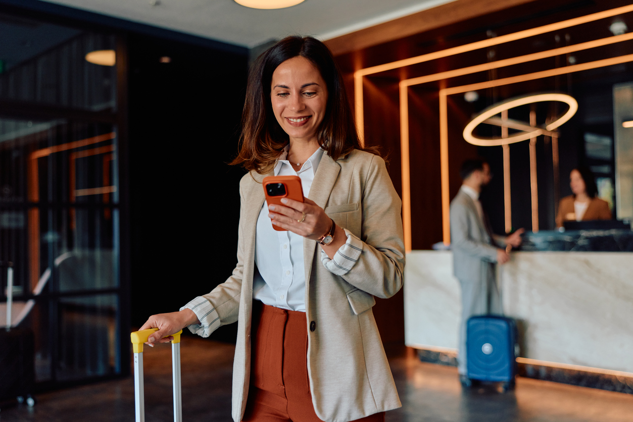 How Generative AI in the Hospitality Industry Can Help Boost Revenue