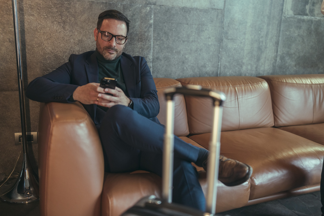 Hotel Room Sales Strategies to Drive Direct Bookings